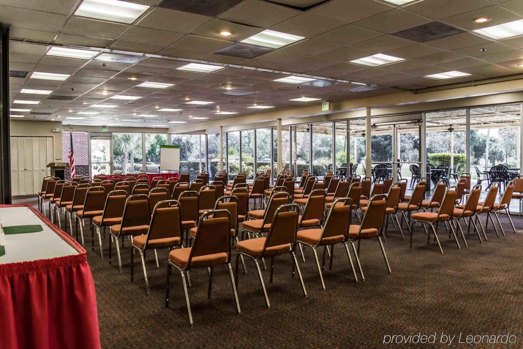 Quality Inn And Suites Golf Resort Naples Exterior photo