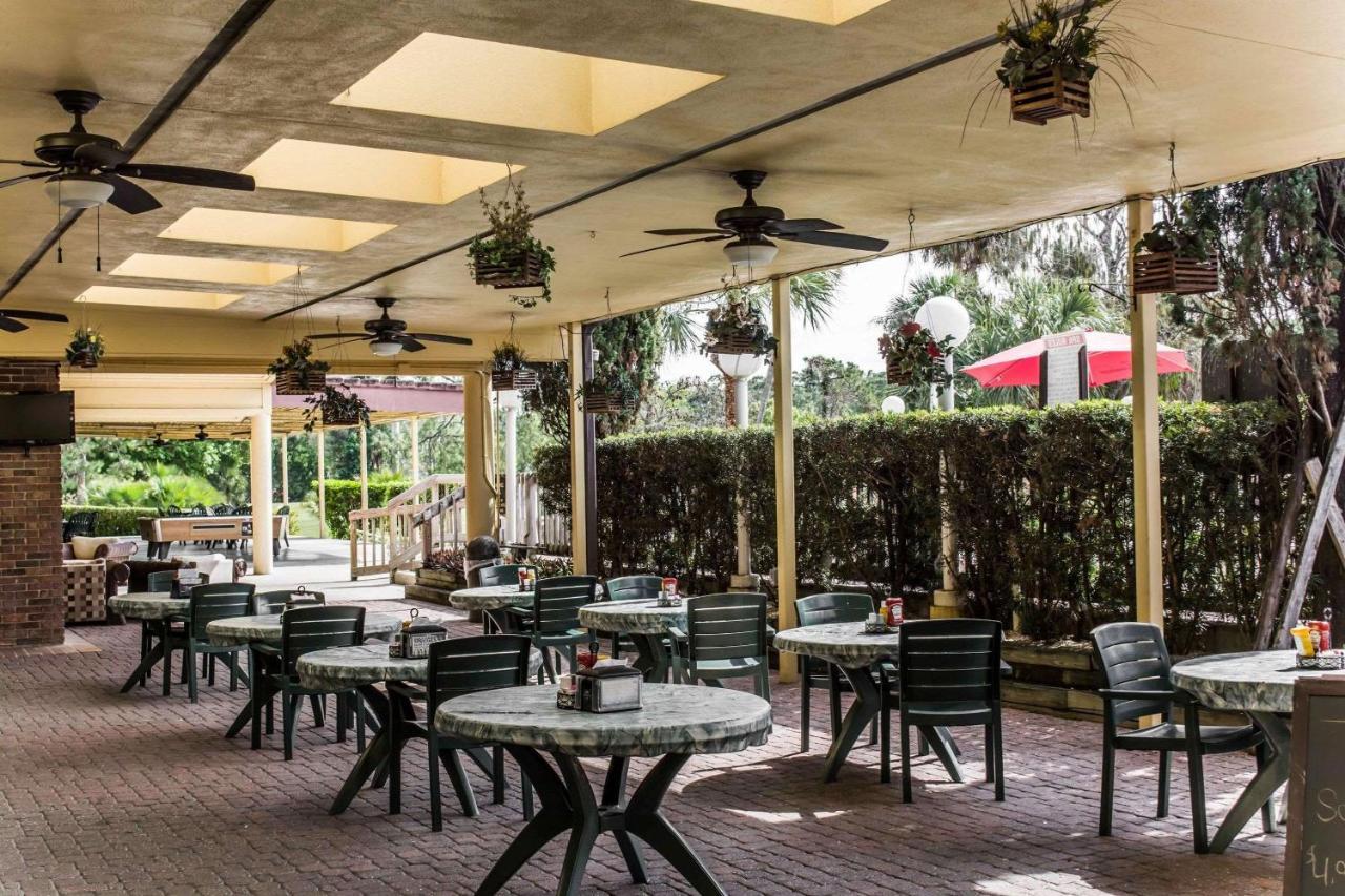 Quality Inn And Suites Golf Resort Naples Exterior photo